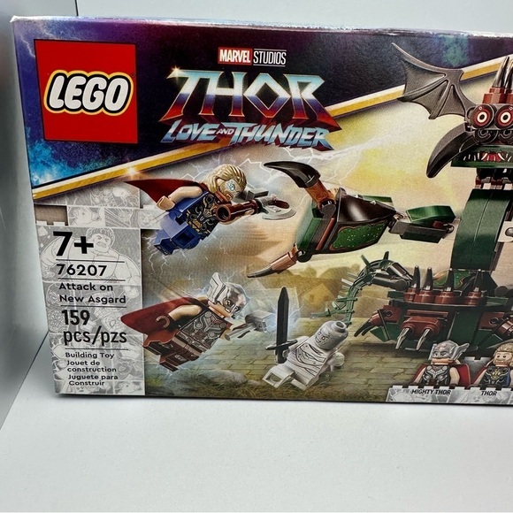 Retired LEGO Marvel Attack on New Asgard 76207 – Thor Love & Thunder Set – NIB - Picture 2 of 6